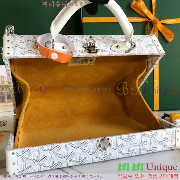 #���ߵ� �׶� ȣ�� Ʈ��ũ�� ���� �簢�� GY452477-9