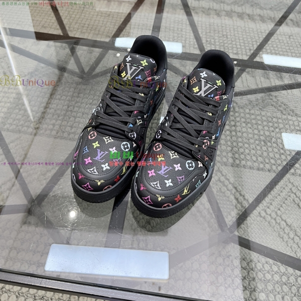 NEW LV Ʈ���̳� ����Ŀ�� 45L25311201-2