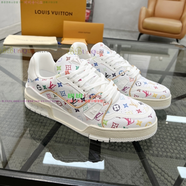 NEW LV Ʈ���̳� ����Ŀ�� 45L25311201-1