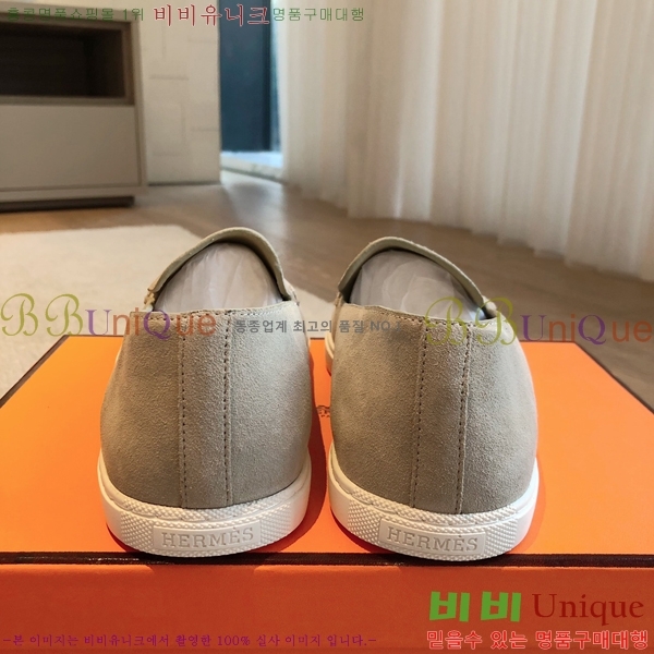 �����޽� Julian ������ �������� 38H253157-1