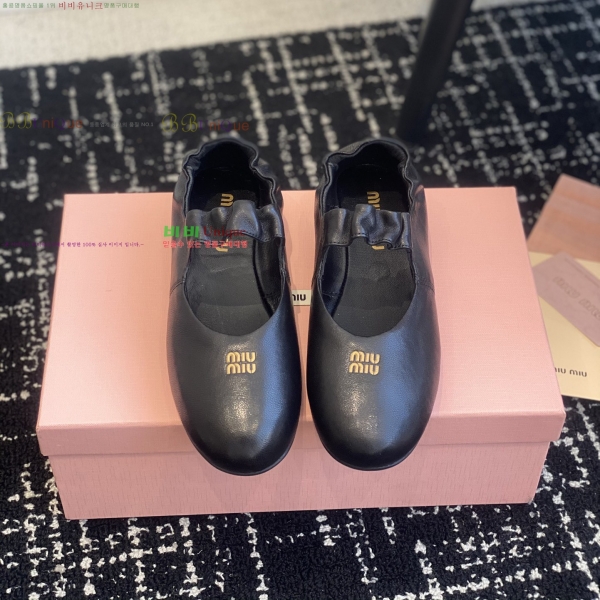 �̿�̿� �޸����� �÷����� 32MU253142-4