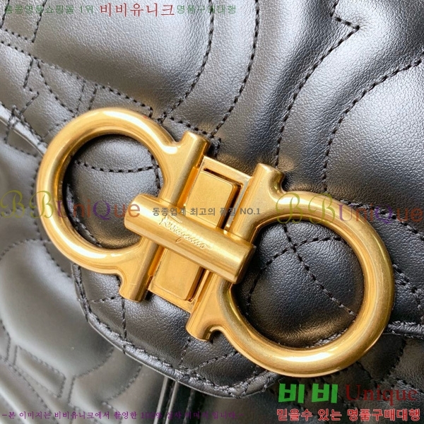 #��󰡸� ���� ��ġ�� ���� 21H158-1500