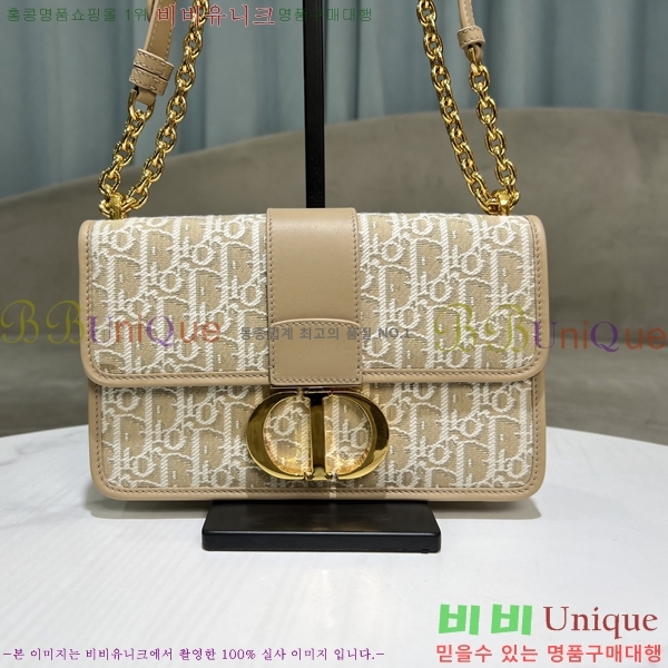 #��� 30 ������ �̽�Ʈ ����Ʈ ü�� �� M9334-304