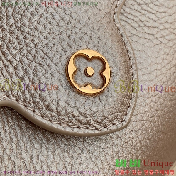 #���̺��� īǶ�� �̴� M22436-101