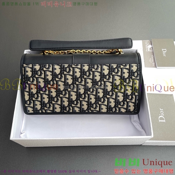 #��� 30 Montaigne ž �ڵ�� M9601-101