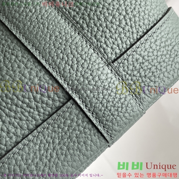 #�����޽� ������Ƽ �̴� 23cm HE886910-19