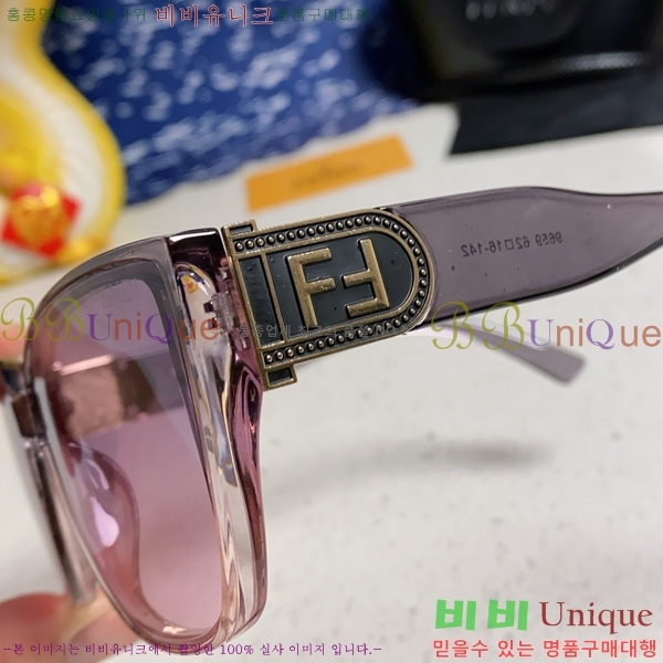 ��� ���۶� F924702-1