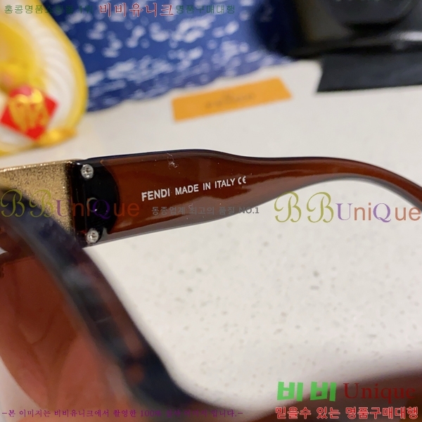 ��� ���۶� F924702-5