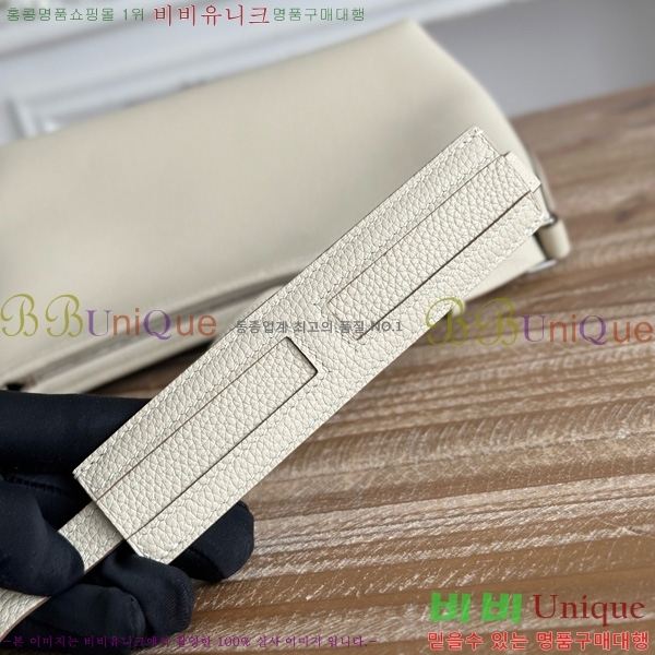 #�����޽� Berlingot 23 PM HE27855141-302