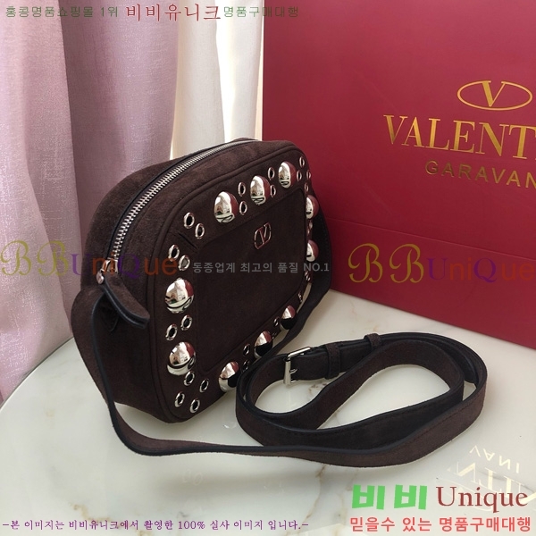 #�߷�Ƽ�� ����ٴ� ����Ʈ �׷��̴� ũ�ν��ٵ� �� 2020-203