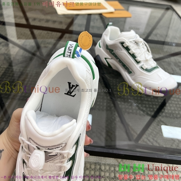 ���� ���̺��� ����Ŀ�� LV3306112-4