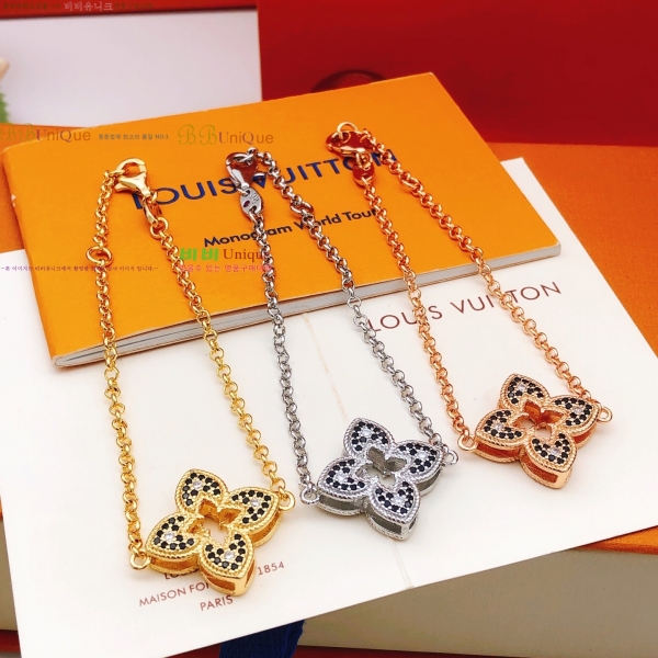 ���� ���̺��� Ŭ���� ���� 7L256184-1