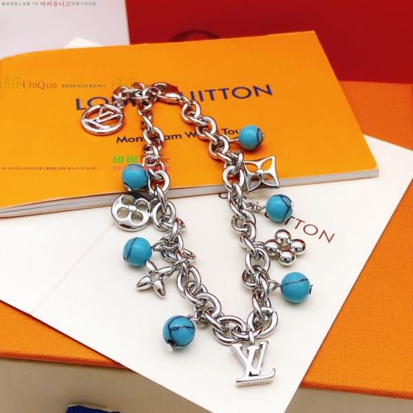 ���� ���̺��� Ŭ���� ���� 8L256185-1