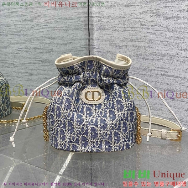 #��� 30 ������ ������ũ ��ο콺Ʈ�� �̴� ��Ŷ�� S2374-101