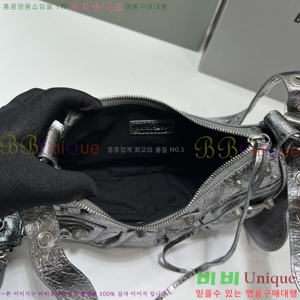 #�߷��þư� LE CAGOLE �� ī�� Xs ����� 671309-500