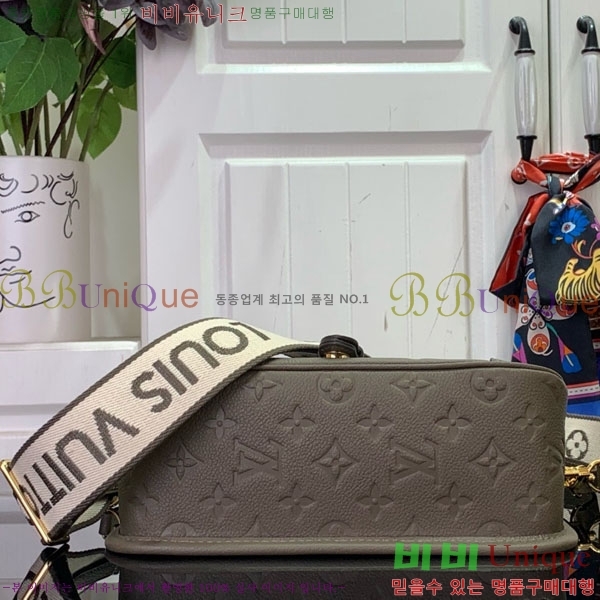 #���̺��� ���̾� ���׷� �������� M15049-101