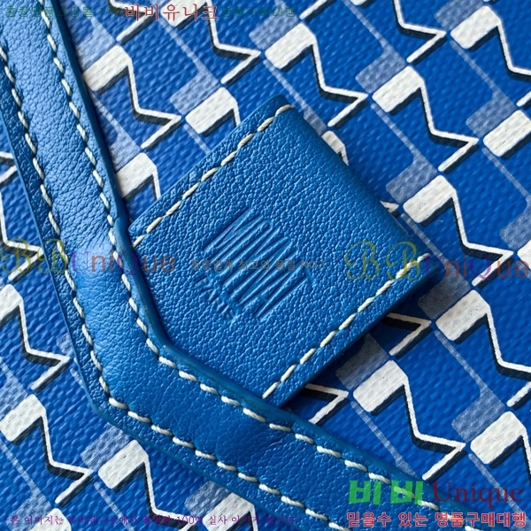 #���̳� ���̽��� M8021-108