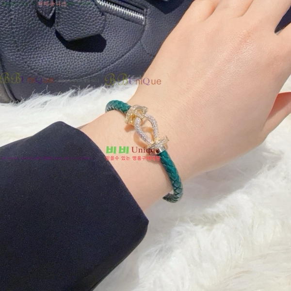 ������ ���� CH856677