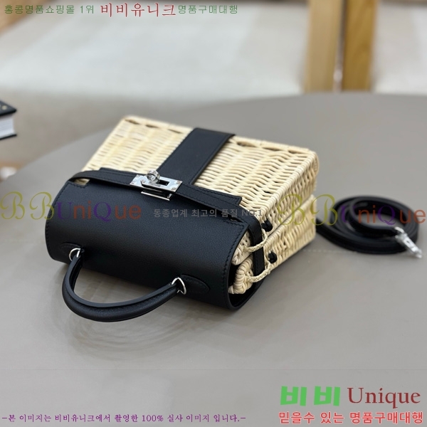 #�����޽� ��ũ�� �̸� 20 H305771-106 (����ǰ)