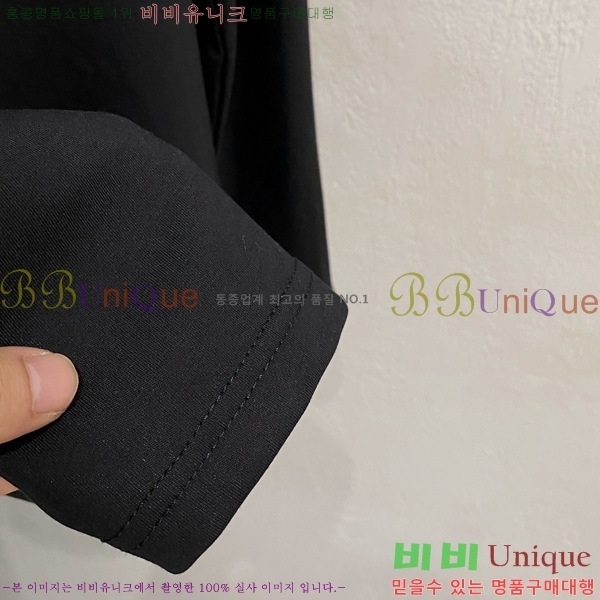 ���� ��**�� ���� Ƽ���� MO90242-1