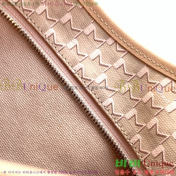 #���̳� ȣ���� M8120-104