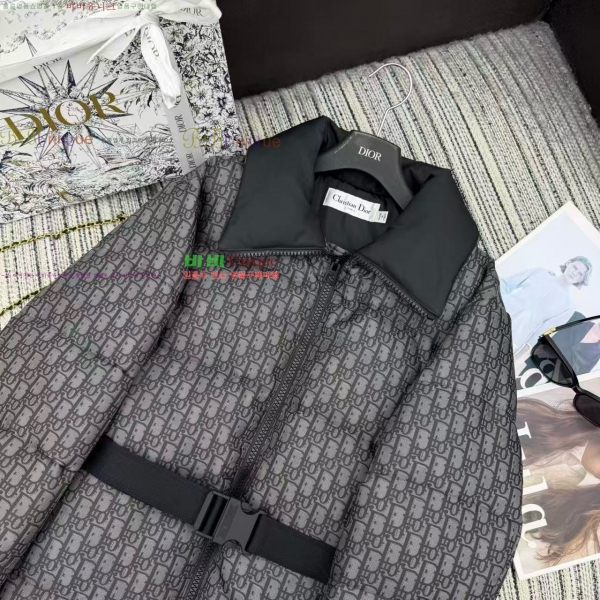 ���� ��� �ٿ� �е� DO323077-12