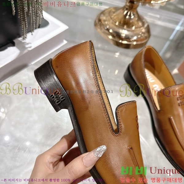 ���� �̿�̿� ���� 32MU902400-1