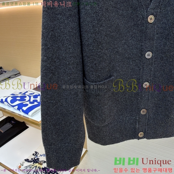 ���*�� ��Ʋ���� �� 4-�� ������ �� ���̳� ī��� 33TB44493-2