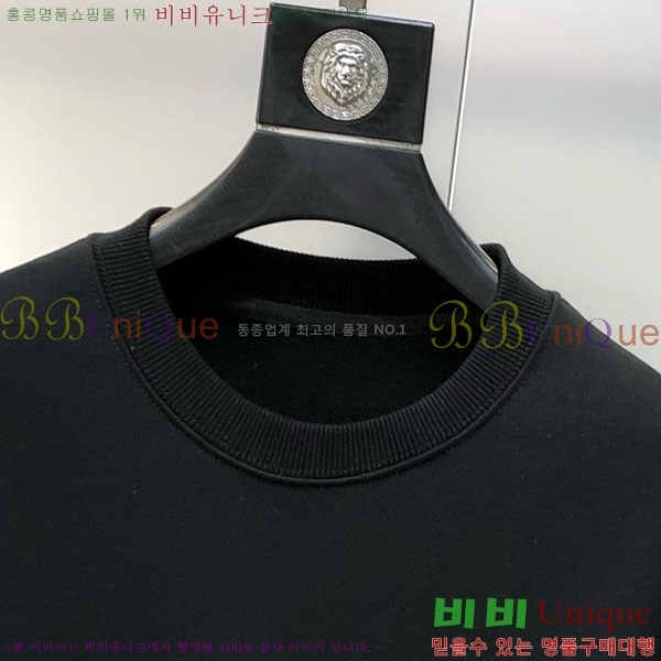 ���� ��**�� ������ MO234701