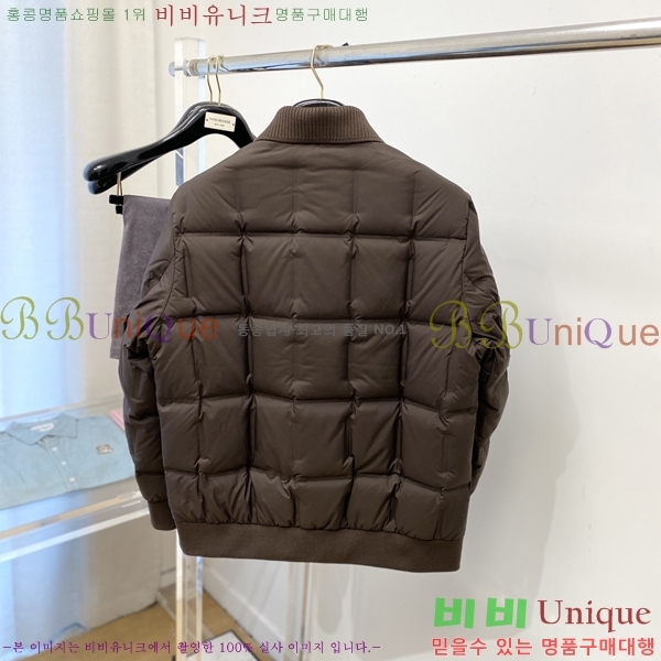 ���� ���ڷ� ��ġ�ڸ� �ٿ� �е� BC153677-2