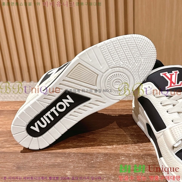 �������� LV Ʈ���̳� ����Ŀ�� LV511802-12