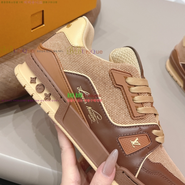 �������� LV Ʈ���̳� ����Ŀ�� 47LV262251-6