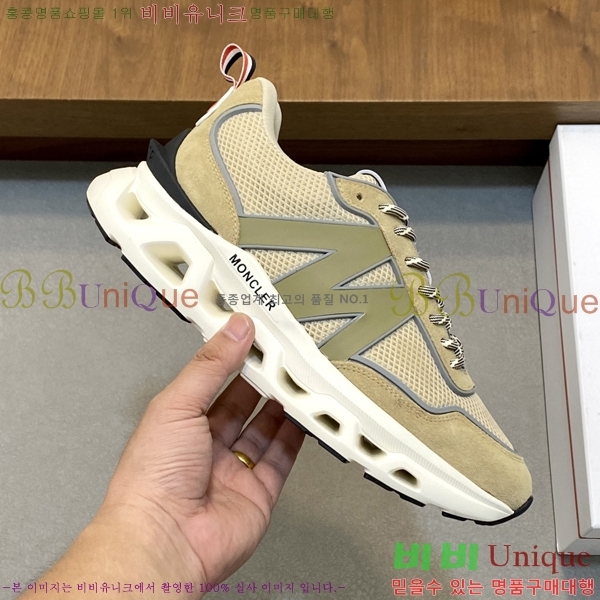 ���� ��**�� ����Ŀ�� M329747-1