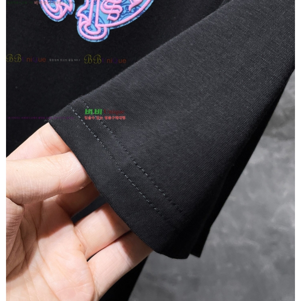 ���� ũ������ ���� Ƽ���� CH814256-17