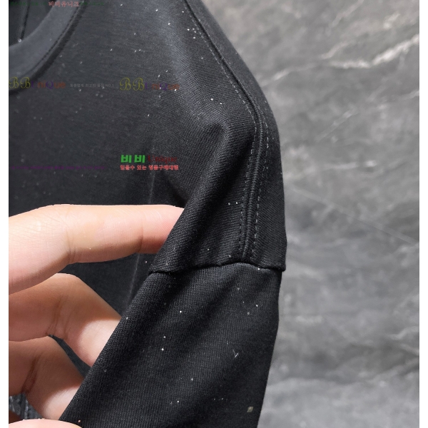 ���� ũ������ ���� Ƽ���� CH814256-23