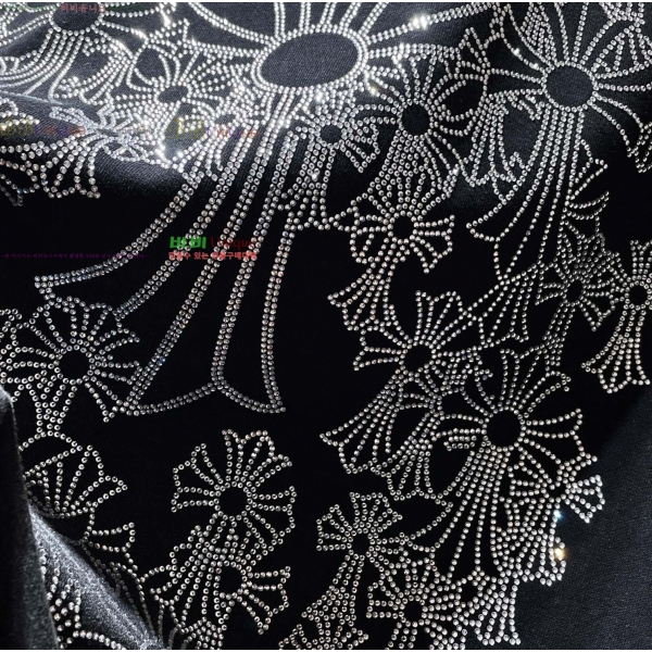 ���� ũ������ ���� Ƽ���� CH814256-41