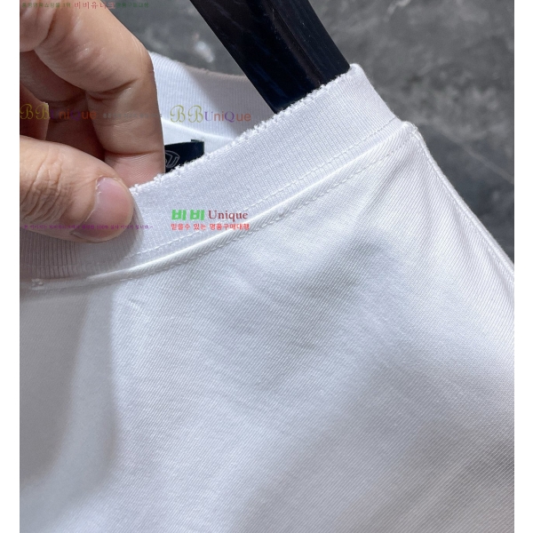 ���� ũ������ ���� Ƽ���� CH814257-7