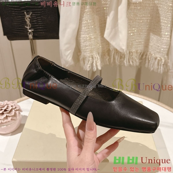 �θ��ڷ� ��ġ�ڸ� �÷����� BC77552-2