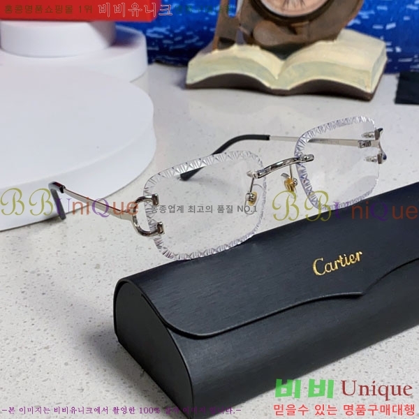 ��쿡 ���۶� CA497424-8