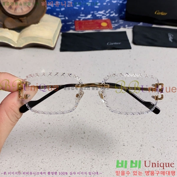 ��쿡 ���۶� CA497424-7