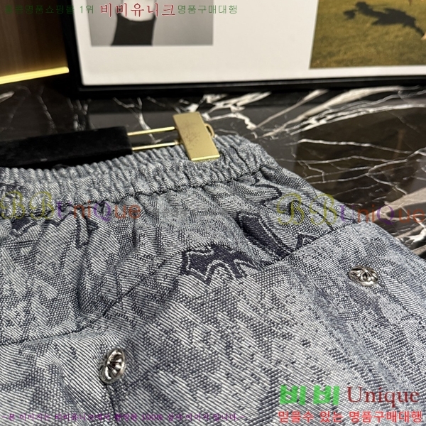 ���� ũ������ �ݹ��� CH418803
