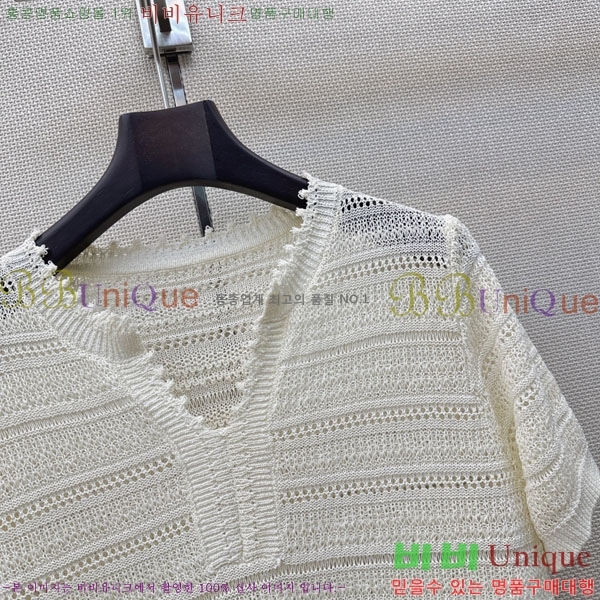 ���� �η�**�� ���� Ƽ���� LP5670454-8