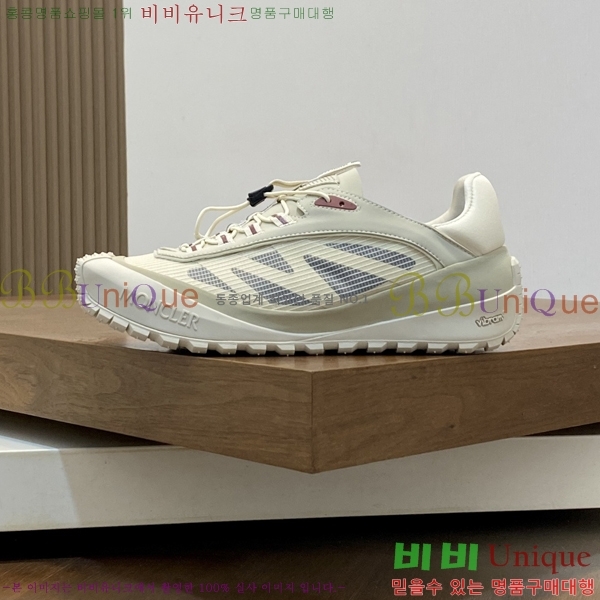 ���� ��**�� ����Ŀ�� M66424-8