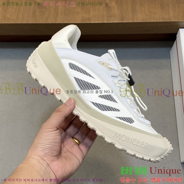 ���� ��**�� ����Ŀ�� M66424-7