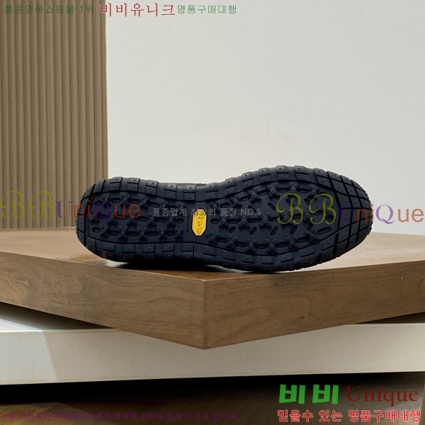���� ��**�� ����Ŀ�� M66424-2