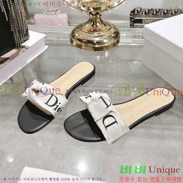 ��* J'ADIOR ���� 31D265612-3