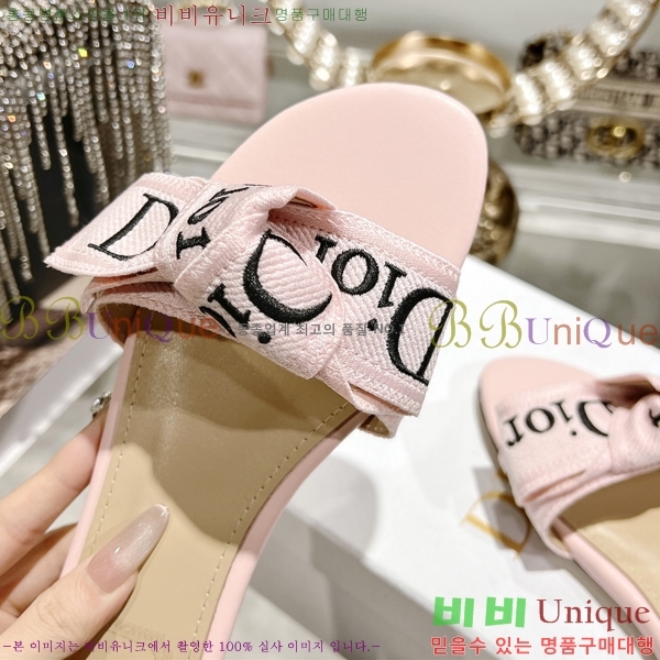 ��* J'ADIOR ���� 31D265612-2