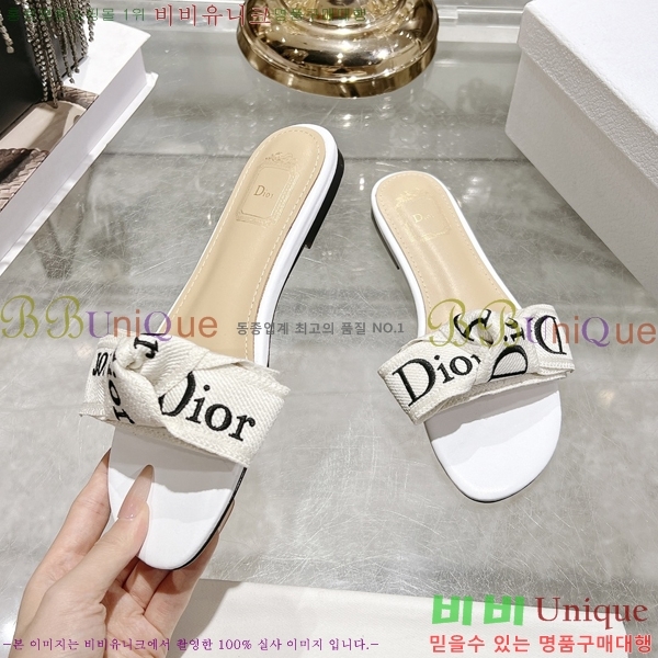 ��* J'ADIOR ���� 31D265612-1