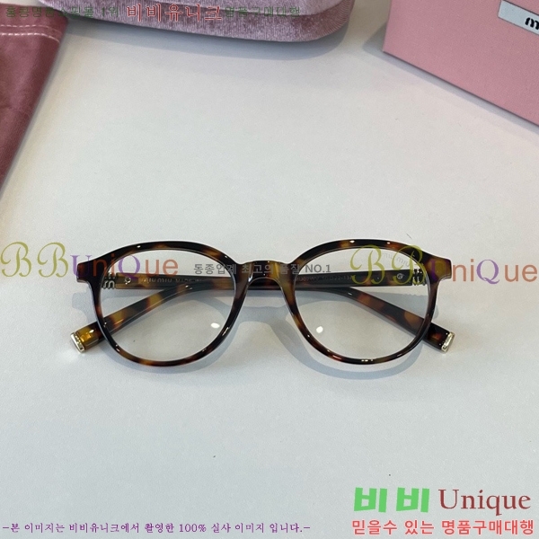 �̿�̿� ���۶� M867464