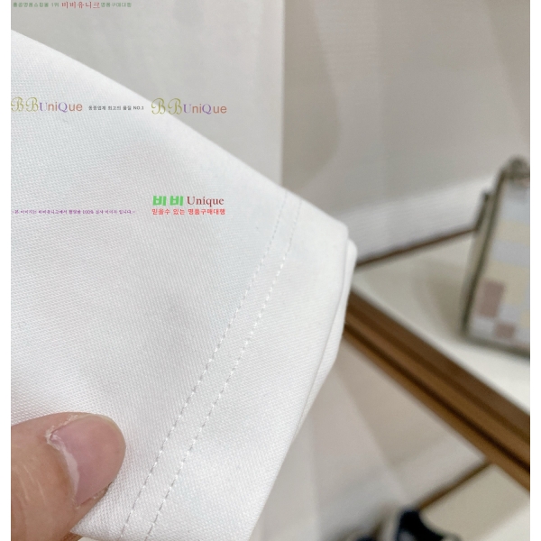 ���� ��**�� ���� Ƽ���� MO587633-5